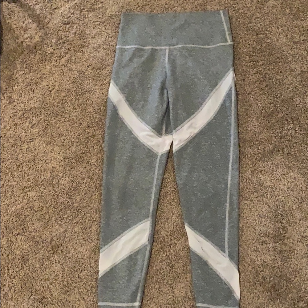 Women’s leggings. Aerie